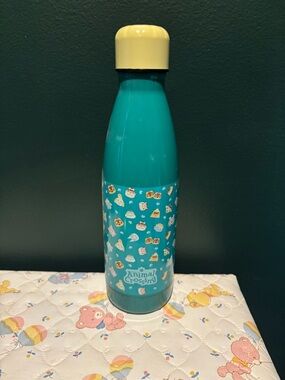 Animal Crossing Teal Stainless Bottle with Yellow Cap